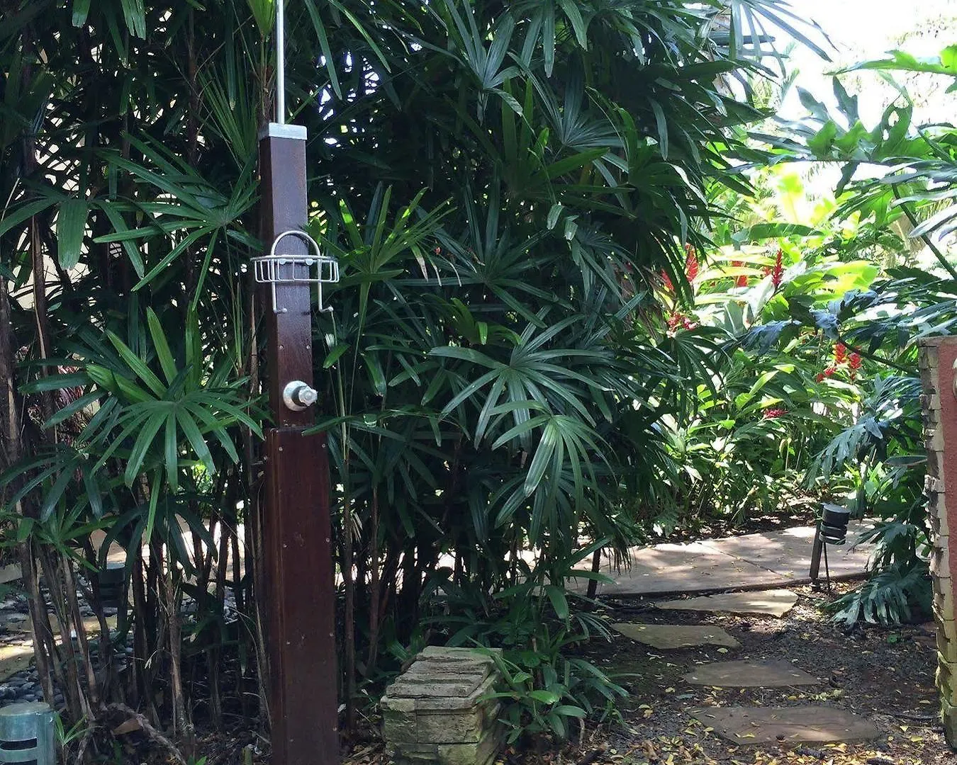 Maui Beach House B & B Kahana
